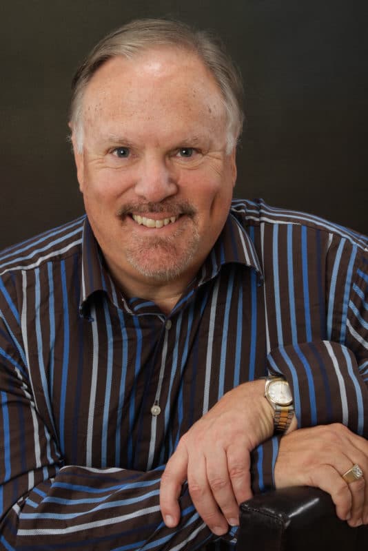 Стен Е. ДеКовен